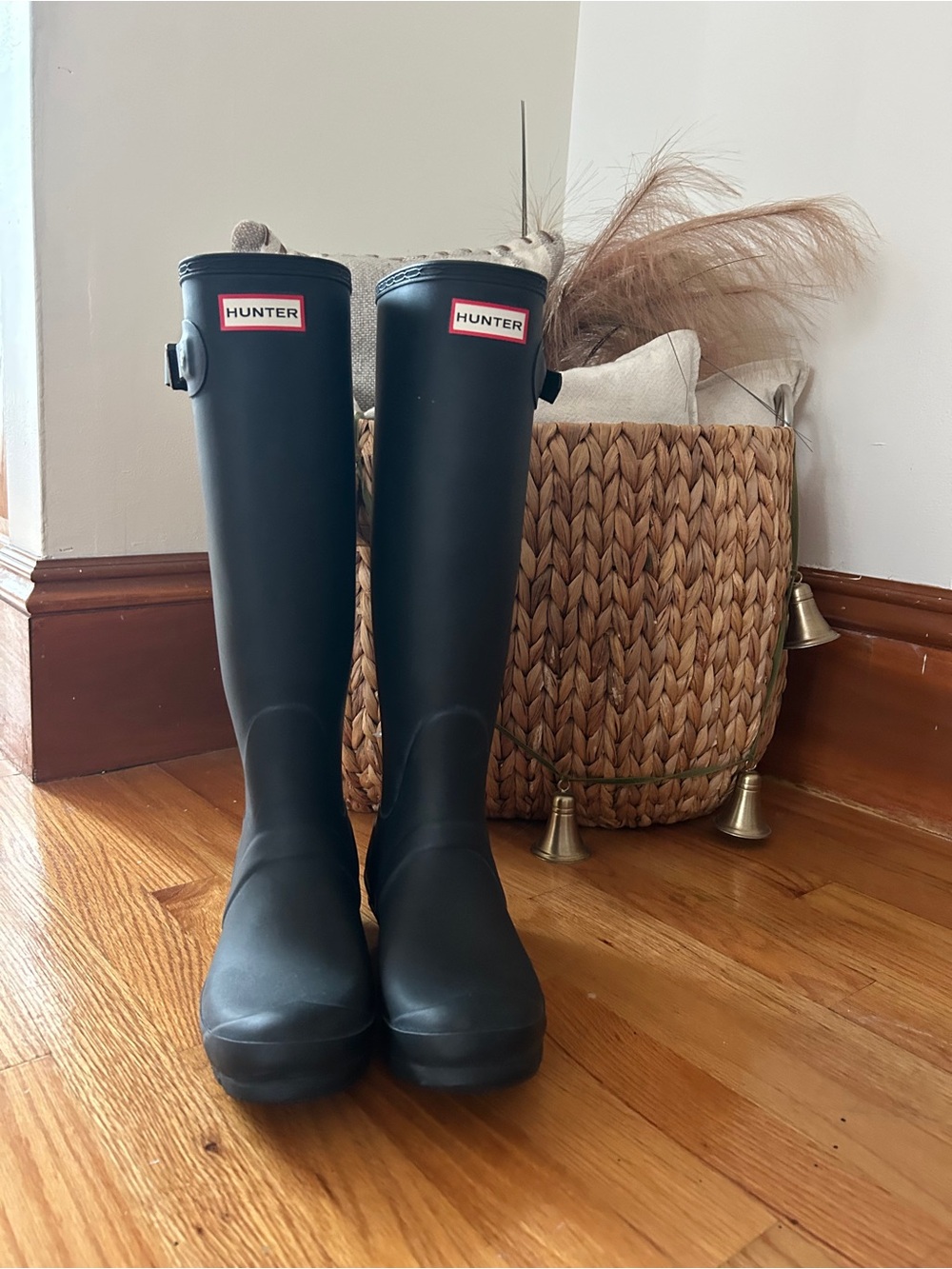 Hunter Boots Original Tall Black Matte Rain Boot - Size 8 Women’s